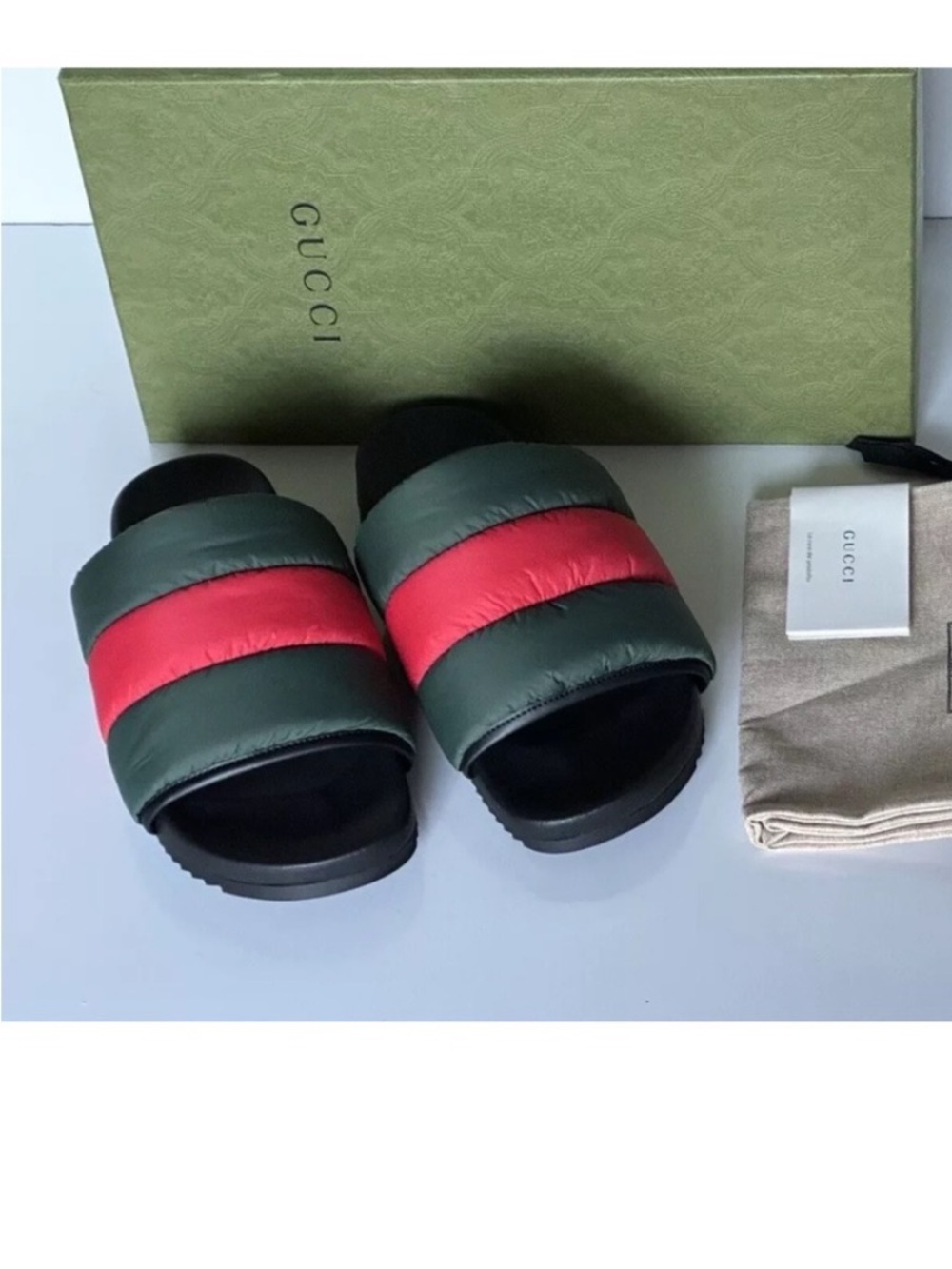 NIB Gucci Women's Nylon Green/Red/Green Slide Sandals 10 US (40 Euro) 70…